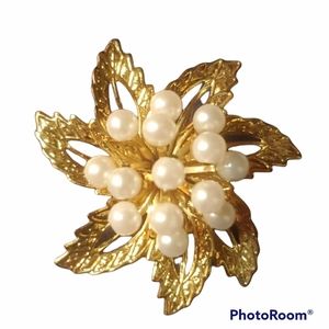 Golden Flower Brooch With a Center Cluster of Faux Pearls